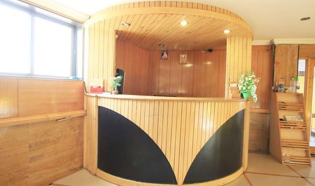 Hotel Yellow Lime 아흐메다바드 외부 사진